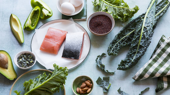 Beware of underplanning. Not including enough food in your plan because you want to lose weight can lead to overeating. 