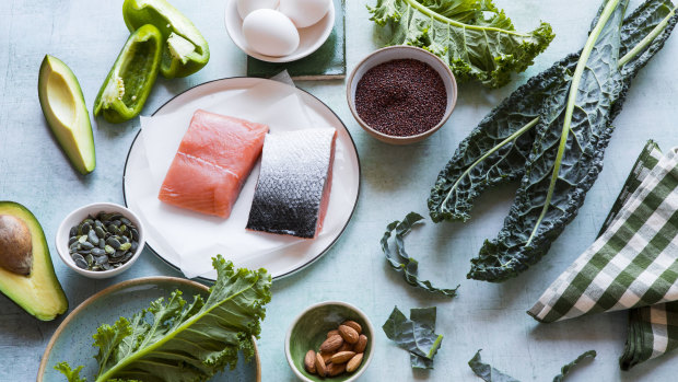 Beware of underplanning. Not including enough food in your plan because you want to lose weight can lead to overeating. 