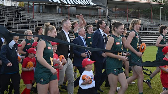 AFL CEO Gillon McLachlan, Tasmanian Premier Jeremy Rockliff, Deputy Prime Minister Richard Marles and former Richmond star Jack Riewoldt at the announcement of the AFL’s 19th team in Tasmania.