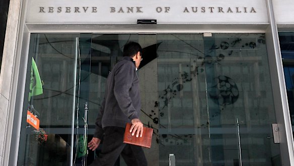 Minutes of the Reserve Bank's December meeting suggest it will consider a rate cut early in the new year.