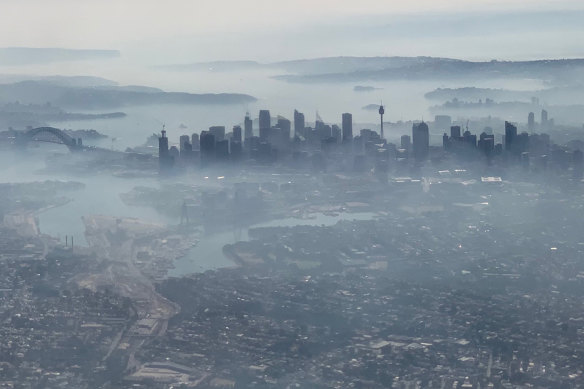 Smoke blankets Sydney on November 19.