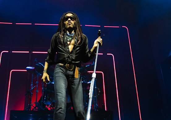 Lenny Kravitz returns to Australia in November for his Blue Electric Light Tour.