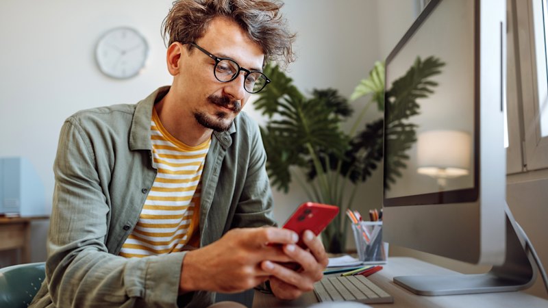 Sydney, Ditch the Devices: Reclaim Your Focus From Toxic Multitasking