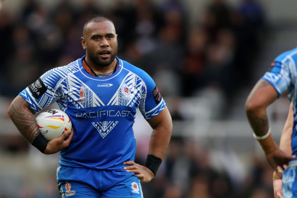 A dejected Junior Paulo as England piled on 60 points.