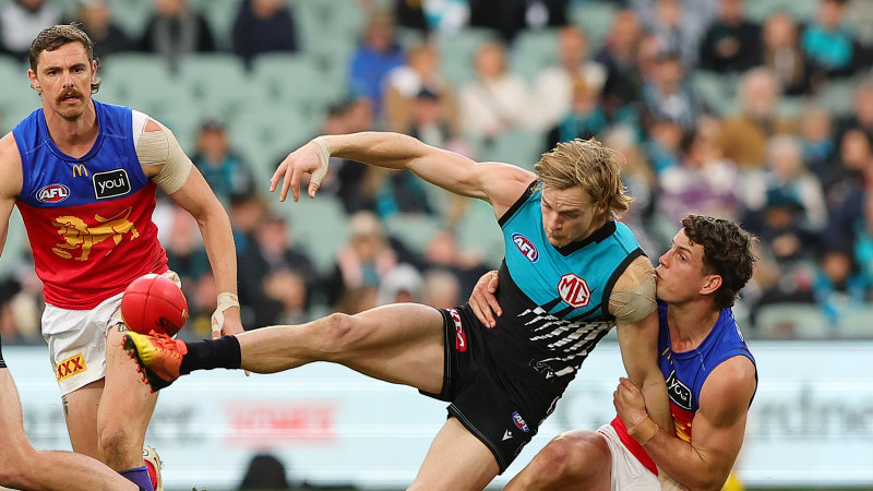 AFL round 15: Giants, Swans ready for battle in wet conditions; Lions thump Power