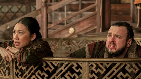 Jess Hong as Jin Cheng, John Bradley as Jack Rooney in Netflix’s <i>3 Body Problem</i>.