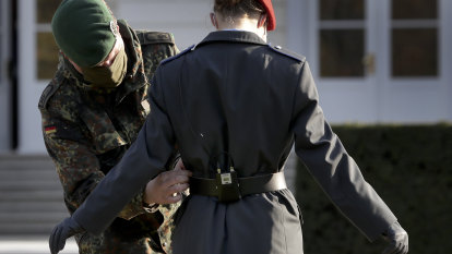 German MPs push for return to conscription