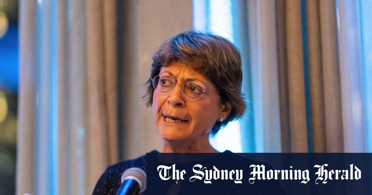 Premier’s private staff ‘totally unaccountable’, former ombudsman warns