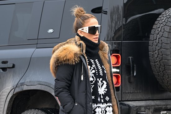 Jennifer Lopez combines functionality and flair at the snow.