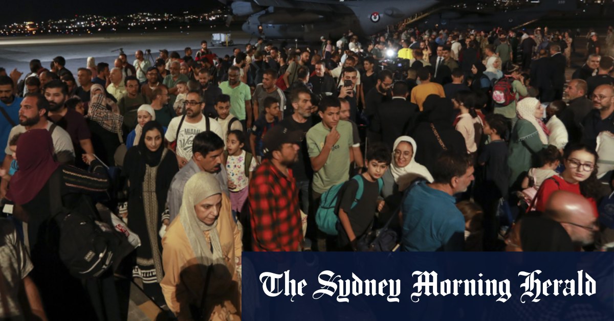 Australians given just hours to flee Sudan crisis