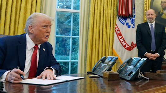 Larry Ellison, father of Paramount Skydance CEO David Ellison, in the Oval Office with Donald Trump last year.