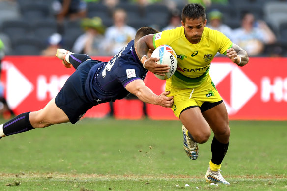 Maurice Longbottom breaks away from the Scottish defence at the Sydney Sevens in Parramatta earlier this month.