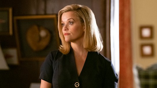 Reese Witherspoon plays Elena in the TV adaptation of Celeste Ng's book Little Fires Everywhere. 