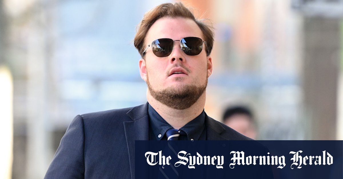 Knox teacher accused of grooming child on dating app