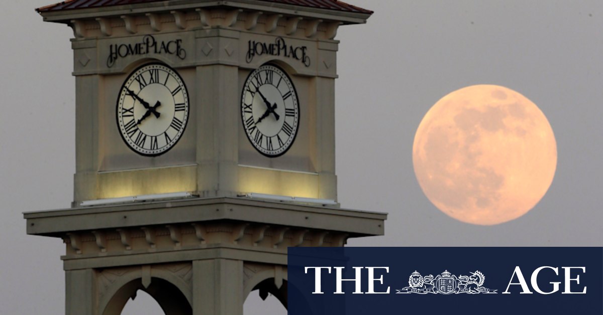 Moontime: NASA told to create time standard for a lunar clock - Vimarsana News