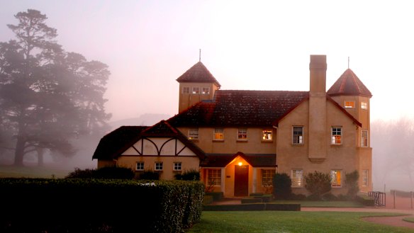 Late afternoon 'mist' rolls in at Mt Broughton Golf and Country Club