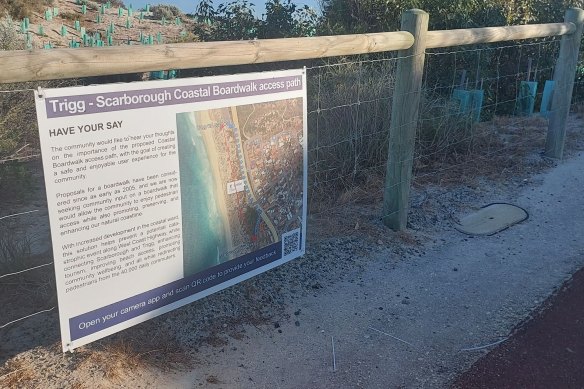 The City of Stirling removed signs that led readers to an independent community survey about a proposed boardwalk.
