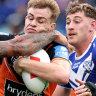 Wests Tigers up against Bulldogs at half-time in bid to snap winless streak