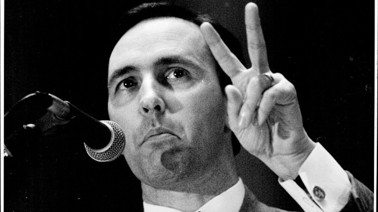 smh.com.au - Matt O'Sullivan - How chook farm spurred Paul Keating's push for new airport at Badgerys Creek