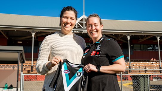 Port Adelaide AFLW senior coach Lauren Arnell and partner Lexi Edwards.