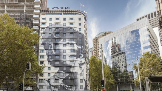 Club Wyndham hotel on corner of Goulburn Street and Wentworth Avenue, Sydney