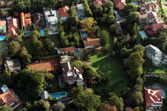 The Bellevue Estate known as Cairnton is one of the largest private landholdings in the eastern suburbs.