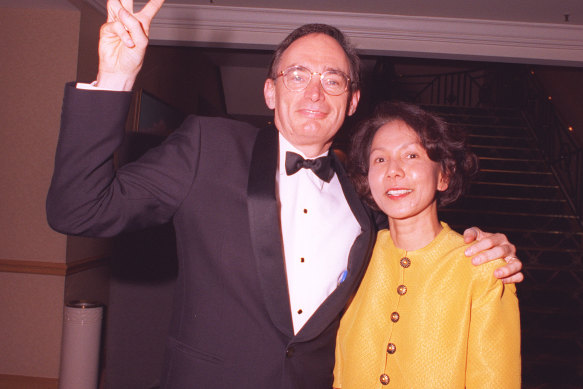 Premier Bob Carr with wife Helena after winning preselection in 1996.
