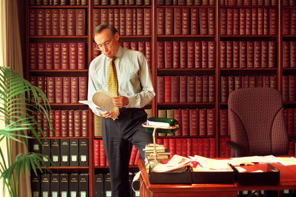 Then-premier Bob Carr goes over his speech for the closing of the NSW Drug Summit 25 years ago.