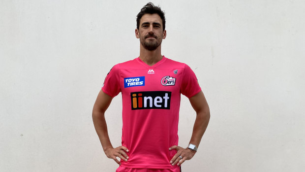 Mitchell Starc will return to the BBL with Sydney Sixers in January.