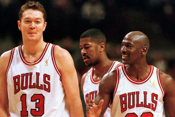 Luc Longley and Michael Jordan pictured in 1997.