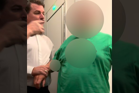 Man removed from Qantas flight.