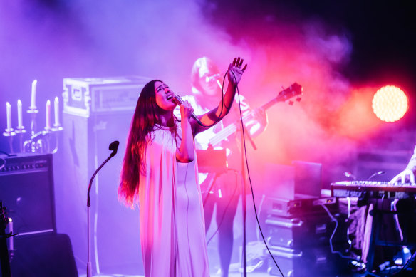 Weyes Blood’s Vivid Live set managed to balance bombastic and restrained moments.