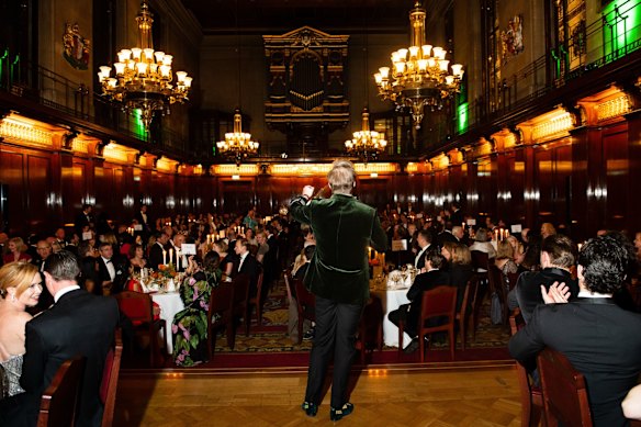 Edward Hoddle addresses the Koala Gala audience at London’s Merchant Taylors’ Hall.