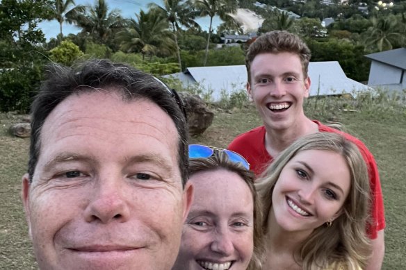 Lilie James with father Jamie, mum Peta, and brother Max.