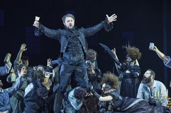 Andrei Kymach as Don Giovanni has impressive confidence on stage and an overbearing threat.