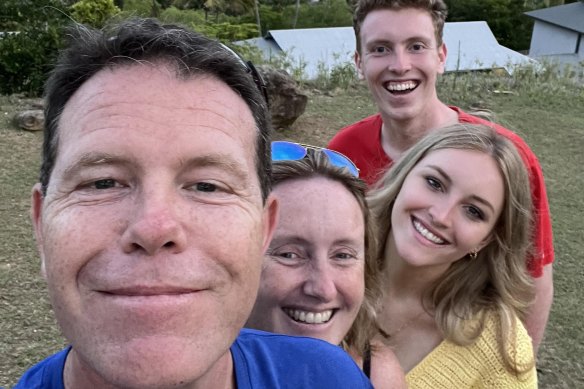 Lilie James with father Jamie, mum Peta, and brother Max.