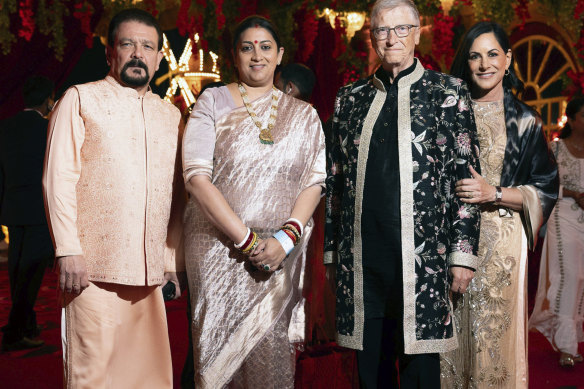 Paula Hurd and Bill Gates, Indian Minister of Women and Child Development Smriti Irani and her husband Zubin Irani.