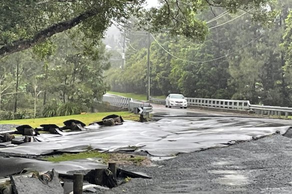 Syndicate Road at Tallebudgera has washed away. 