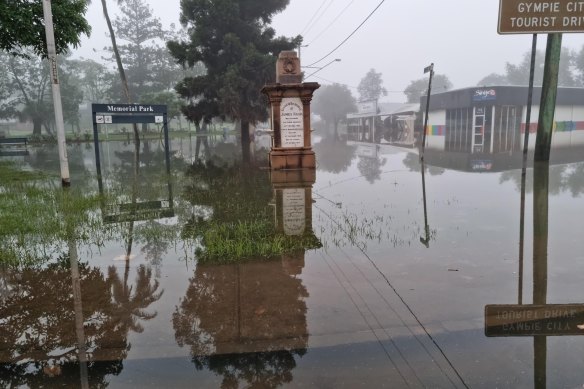 Gympie authorities believe the floodwater will begin to recede on Sunday. 