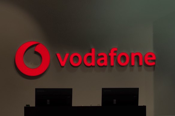 More than half of the customers who bought a handset on launch day chose the 48-month term, Vodafone said.