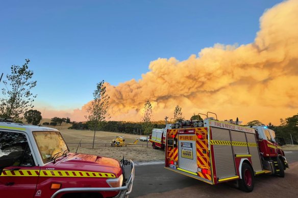 A fire is threatening lives and homes near Bridgetown. 