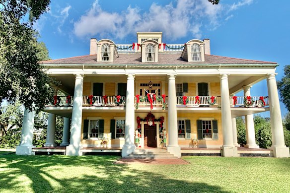 Louisiana’s River Road mansions include Houmas House in Darrow.