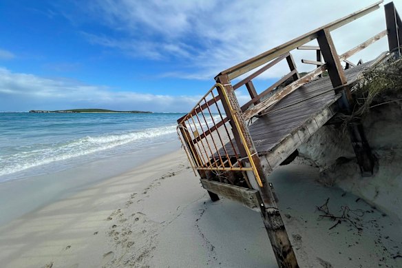 The beloved Lancelin Lookout is collapsing as the beachfront erodes.