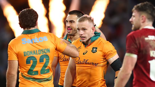 The Wallabies celebrate Max Jorgensen’s stunning try in the third Test.