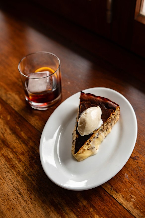 Stracciatella cheesecake.