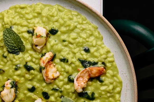 Prawn risotto with zucchini cream and mint.