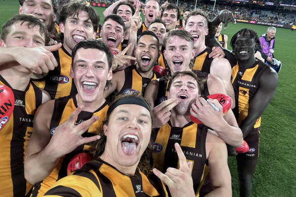 The Hawks take a post-game selfie.