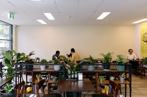 The new Biang Biang Noodle reads much more like a traditional restaurant than its street-food style forebear. 