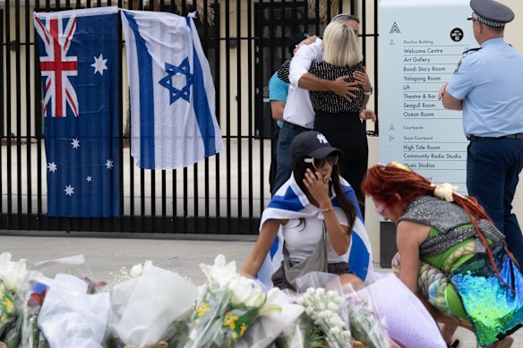  Outside Bondi Pavilion. 