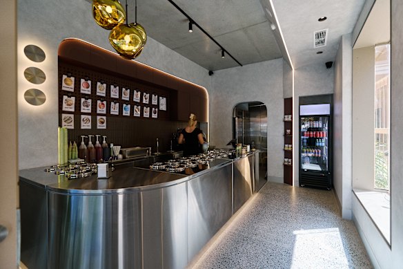 Luna foi projetada pelo estúdio de design Gold Coast Space Cubed.